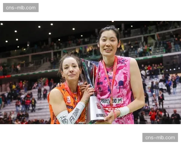 传闻再起：土耳其媒体爆料费内巴切正接触朱婷，中国球星下赛季去向成谜